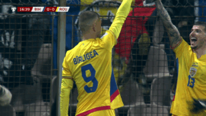 Modul inedit prin care Bîrligea și Mihăilă au celebrat golul României cu Bosnia. Au recreat gestul din vestiar