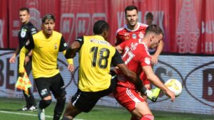 Depunctare şi interdicţie la transferuri pentru un club de tradiţie din România! Reacţia oficială