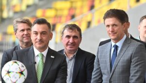Generația de Aur, gest superb pentru „tricolori” înaintea barajului cu Turcia. Ilie Dumitrescu a dezvăluit planul (…)