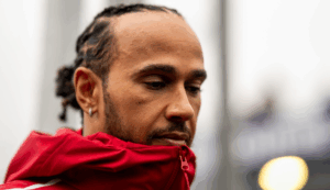 “90% din angajați nu au fost de acord”. Ies la iveală detalii despre venirea lui Hamilton la Ferrari
