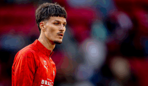 Dennis Man, “retrogradat” după prestațiile sub așteptări. N-a jucat niciun minut în ultimul meci al lui PSV