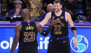 LeBron James a revenit după accidentare la LA Lakers și a scris istorie în NBA. Rezultatele de peste noapte