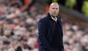 Liverpool a spart banca cu el, dar Arne Slot cere răbdare: “Nu poţi compara”