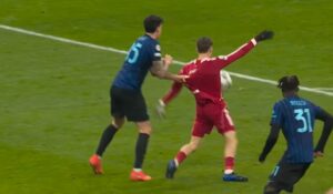 „Senzațional”. Italienii au „luat foc” după penalty-ul primit de Liverpool în meciul cu Interul lui Cristi Chivu