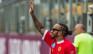 În regatul lui Lewis. Adrian Georgescu a prefaţat Marele Premiu al Marii Britanii