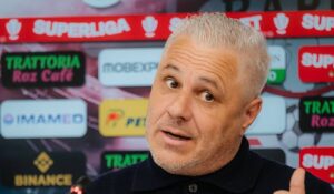“Nu ai cum să nu vezi” Marius Şumudică l-a criticat pe Marcel Bîrsan după prestaţia de la Craiova – Rapid 2-2