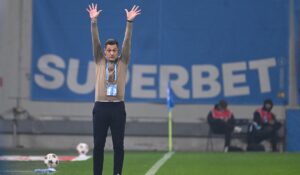 Legenda Craiovei s-a revoltat, după ce Mirel Rădoi a plecat în timpul meciului cu Rapid: “Nu are voie să plece!”