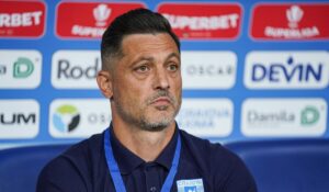 “Nu ar trebui să mai fiţi în fotbalul românesc”. Mirel Rădoi, reacţie furibundă la conferinţa de presă: “Mizerii”
