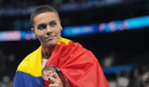 David Popovici luptă la Europenele U23 pentru o medalie în “proba regină”. Programul complet de sâmbătă al românilor