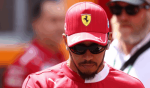 Lewis Hamilton “nu e precum Carlos Sainz”. Fred Vasseur, șeful Ferrari: “El e mereu foarte exagerat”