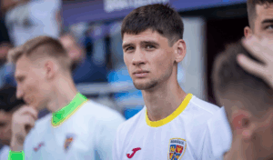 Fanii lui Dinamo Kiev n-au avut milă de Blănuță. Bannerul afișat + românul, huduit la intrarea pe teren