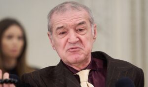 Gigi Becali l-a criticat pe Istvan Kovacs după Rapid – FCSB 2-2: “Aşa se joacă fotbalul?”