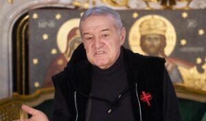 “E decepţie!” Gigi Becali l-a pus la zid pe Tavi Popescu şi l-a comparat cu o vedetă din Liga 1: “Super-fotbalist”