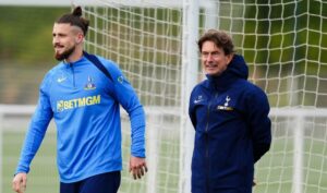 Anunțul făcut de antrenorul lui Tottenham despre revenirea lui Radu Drăgușin, înaintea derby-ului cu Arsenal