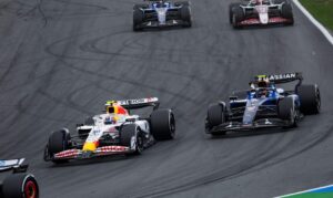 “Cine, eu?” Carlos Sainz, moment savuros în MP al Ţărilor de Jos. Penalizarea care l-a şocat pe pilotul Williams