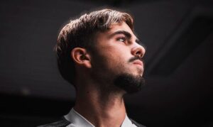 Un nou român în Liga Portugal! Dorit şi de Dinamo, Tony Strata a semnat cu Vitoria Guimaraes!