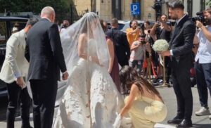 Kira Hagi, nuntă ca în poveşti! Toate detaliile despre eveniment. Sosire la biserică într-o maşină unică