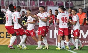 Trei plecări anunţate de Dinamo, înainte de startul sezonului. Ce jucători s-au despărţit de “câini”