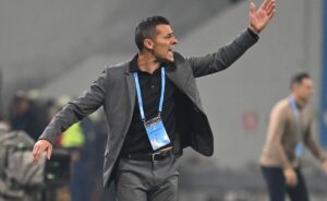 Costel Gâlcă și-a taxat jucătorii după ce Rapid a fost umilită de CFR Cluj: „Prea multă încredere, trebuie să ne trezim”