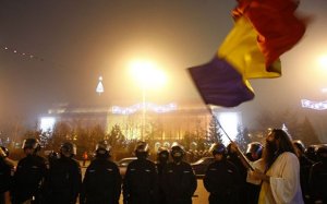 Noul Cod Penal: Mitinguri violente împotriva auto-superimunităţii parlamentarilor
