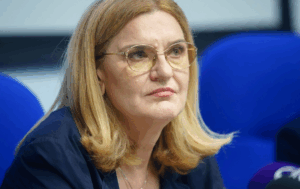 “Îmi vine să plâng”. Elisabeta Lipă, reacție în scandalul primelor ilegale de jumătate de milion de euro