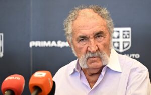 Ion Ţiriac l-a angajat pe managerul care a făcut o tranzacţie de 2 miliarde de euro pentru România