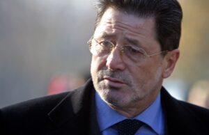 Cornel Dinu, reacţie din spital: “Am avut probleme cu respirația, m-au monitorizat 24 de ore din 24”