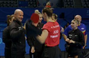 Bucuria tricolorelor după ce s-au calificat în semifinale la Campionatul European pe Echipe!