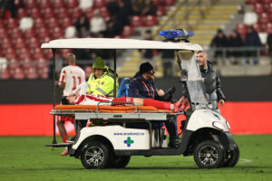 Accidentare horror în UTA – FCSB 3-0! Diagnostic teribil: ruptură de ligamente