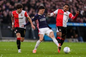 Dennis Man a jucat 71 de minute în Feyenoord – PSV! Ce notă a primit fotbalistul român