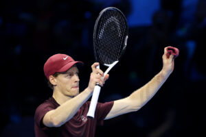 Jannik Sinner, victorie la pas la Turneul Campionilor. Adversarul italianului a avut probleme medicale