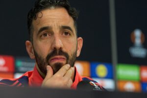 Ruben Amorim, criticat în Anglia după umilința istorică cu Grimsby Town
