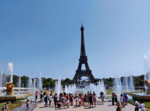 ‘Blocăm totul’: Ample proteste în Franţa împotriva tăierilor bugetare planificate de guvern