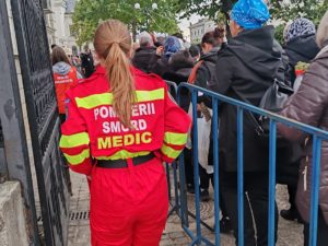 Iaşi: 36 de persoane aflate în pelerinaj la Sf. Parascheva au primit îngrijiri medicale în ultimele 24 de ore