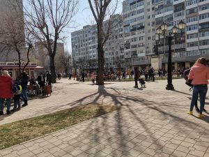 Şase din 10 români cred că ţara merge acum într-o direcţie greşită