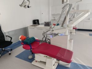Ministrul sănătăţii a anunţat controale la clinica dentară unde o fetiţă de doi ani a murit în urma anesteziei
