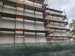 Neamţ: Lucrări blocate la două şcoli din Piatra-Neamţ; constructorii nu şi-au primit banii prin PNRR