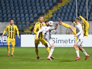 FC Botoșani – Dinamo 1-1. „Câinii” lui Kopic s-au împotmolit pe terenul revelației Ligii 1