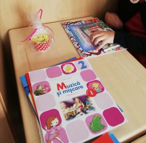 MIPE: Sumele de 500 de lei virate pe cardurile educaţionale pot fi utilizate până la 31 august 2025