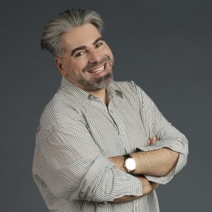 Cine este Maurice Munteanu. La ce vârsta a realizat că este atras de bărbați și ce caută la un iubit: „În România, (…)