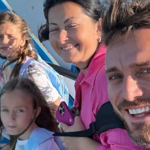 Gabriela Cristea, replică pentru cei care au criticat-o pentru că fiicele ei au conturi pe Instagram: „Nu le obligăm”