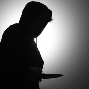 O adolescentă din București este suspectată că și-a omorât mama adoptivă. Care ar fi fost motivul