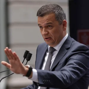Sorin Grindeanu susține că CCR ar fi respins legea pensiilor magistraților. Ce mesaj i-a transmis lui Bolojan: „Să (…)