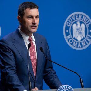 Tanczos Barna: „Măsurile de îngheţare de salarii sunt temporare!” Când vor crește din nou veniturile bugetarilor și (…)