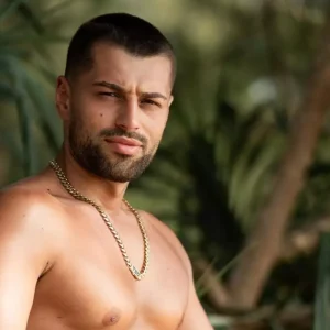 Câți bani are Teo de la Insula Iubirii. Cu ce se ocupă ispita supremă