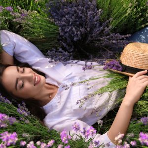 Terapia prin frumusețe: de ce florile și aranjamentele florale ne fac să ne simțim mai bine