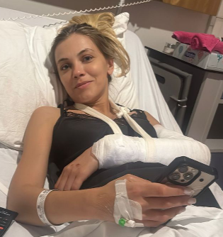 Andreea Ibacka, pe patul de spital după accidentul de motor