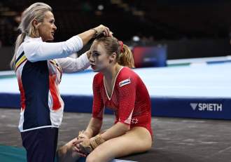Federația Română de Gimnastică anunță primele măsuri, după cazul Sabrinei Voinea, abuzată de mama ei. Sportiva va fi (…)