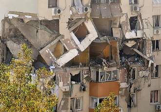 Blocul din Rahova, distrus în urma exploziei, va fi reconstruit de stat. Oamenii vor reveni în locuințe, dar nu ca (…)