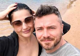 Gabriela Cristea și Tavi Clonda, vacanță pe litoralul românesc. Cum arată vedeta în costum de baie: „Ce dor îmi era” (…)